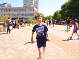 Jót, Fut a Város - Dunaújváros! (2025) - fotó: 