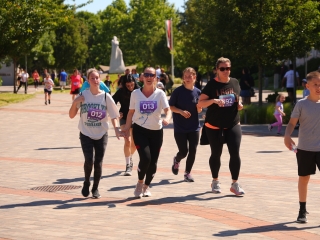 Jót, Fut a Város - Dunaújváros! (2025) - fotó: 