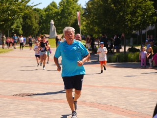 Jót, Fut a Város - Dunaújváros! (2025) - fotó: 