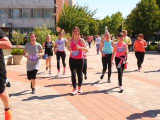 Jót, Fut a Város - Dunaújváros! (2025) - fotó: 