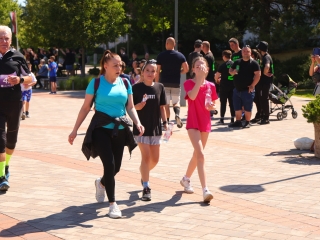 Jót, Fut a Város - Dunaújváros! (2025) - fotó: 