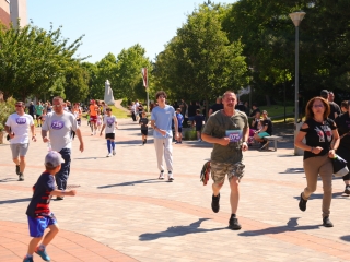 Jót, Fut a Város - Dunaújváros! (2025) - fotó: 