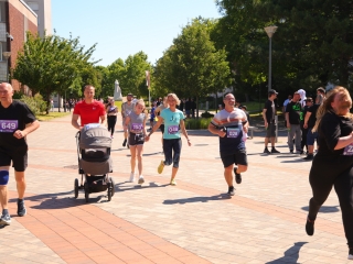 Jót, Fut a Város - Dunaújváros! (2025) - fotó: 