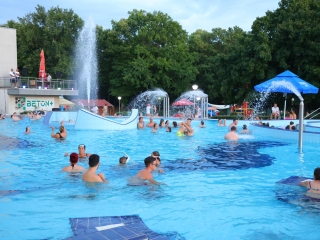 Strandok Éjszakája (2025) - fotó: 