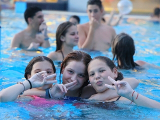 Strandok Éjszakája (2025) - fotó: 