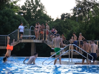 Strandok Éjszakája (2025) - fotó: 