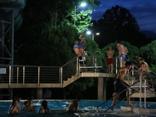 Strandok Éjszakája (2025) - fotó: 