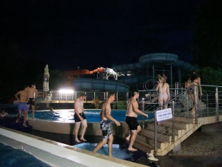 Strandok Éjszakája (2025) - fotó: 