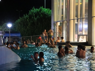 Strandok Éjszakája (2025) - fotó: 