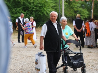 Hagyd otthon az unokád! (2025) - fotó: 