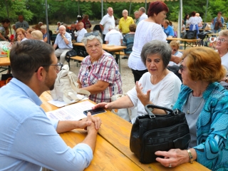 Hagyd otthon az unokád! (2025) - fotó: 