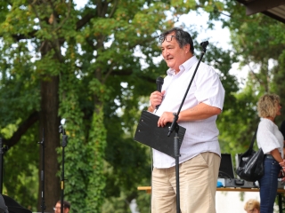 Hagyd otthon az unokád! (2025) - fotó: 