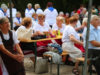 Hagyd otthon az unokád! (2025) - fotó: 