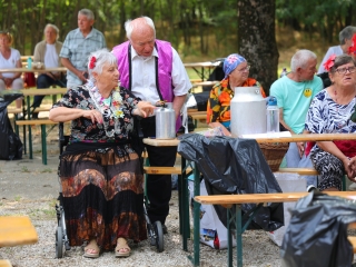 Hagyd otthon az unokád! (2025) - fotó: 
