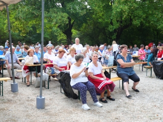 Hagyd otthon az unokád! (2025) - fotó: 