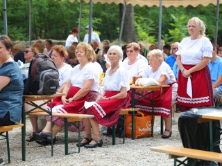 Hagyd otthon az unokád! (2025) - fotó: 