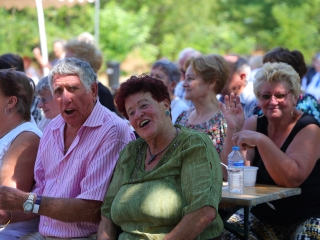 Hagyd otthon az unokád! (2025) - fotó: 