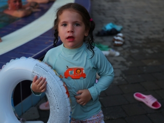 Holdfényfürdő (2025) - fotó: 