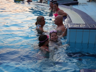 Holdfényfürdő (2025) - fotó: 