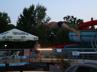 Holdfényfürdő (2025) - fotó: 