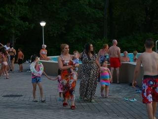 Holdfényfürdő (2025) - fotó: 