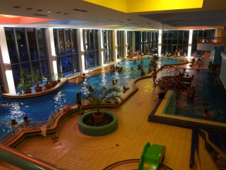 Holdfényfürdő (2025) - fotó: 