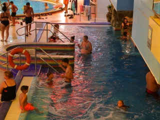 Holdfényfürdő (2025) - fotó: 