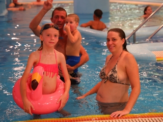 Holdfényfürdő (2025) - fotó: 