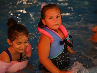 Holdfényfürdő (2025) - fotó: 