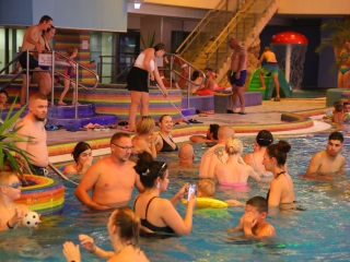 Holdfényfürdő (2025) - fotó: 