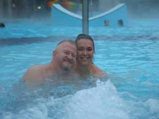 Nyárzáró esti buli az élményfürdőben - fotó: 