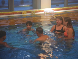 Nyárzáró esti buli az élményfürdőben - fotó: 