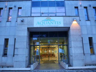 Nyárzáró esti buli az élményfürdőben - fotó: 