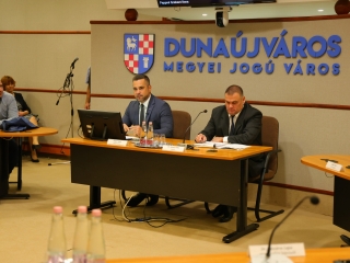 A közgyűlési terem névadó ünnepsége - fotó: 