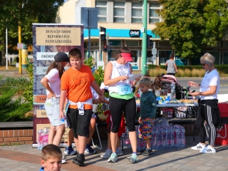 Fuss velünk, fuss értünk (2025) - fotó: 