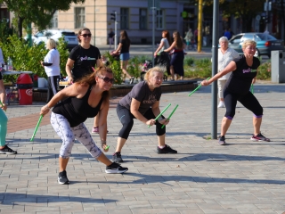 Fuss velünk, fuss értünk (2025) - fotó: 