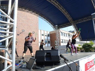 Fuss velünk, fuss értünk (2025) - fotó: 