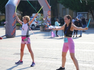 Fuss velünk, fuss értünk (2025) - fotó: 