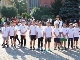 Fuss velünk, fuss értünk (2025) - fotó: 