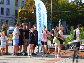 Fuss velünk, fuss értünk (2025) - fotó: 