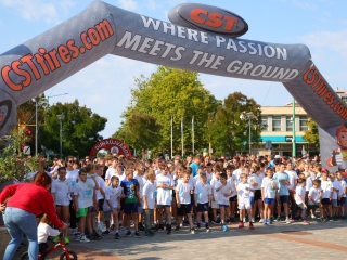 Fuss velünk, fuss értünk (2025) - fotó: 