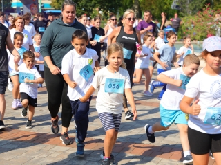 Fuss velünk, fuss értünk (2025) - fotó: 