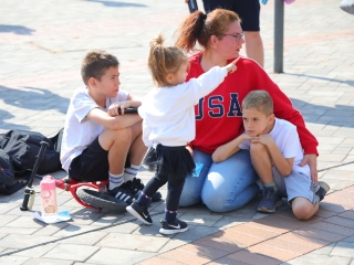 Fuss velünk, fuss értünk (2025) - fotó: 