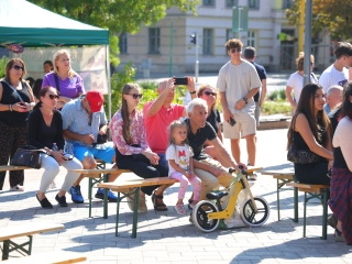 KönyvTér a Városháza téren (2025) - fotó: 