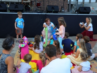 KönyvTér a Városháza téren (2025) - fotó: 