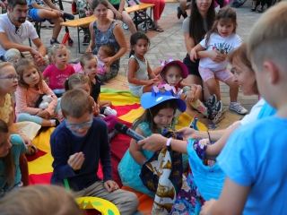 KönyvTér a Városháza téren (2025) - fotó: 