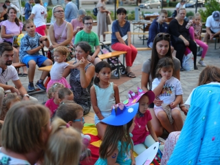 KönyvTér a Városháza téren (2025) - fotó: 