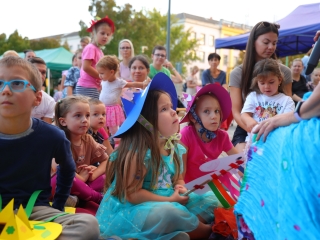 KönyvTér a Városháza téren (2025) - fotó: 