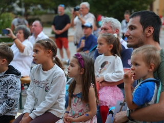 KönyvTér a Városháza téren (2025) - fotó: 