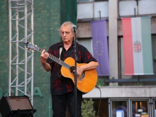 KönyvTér a Városháza téren (2025) - fotó: 